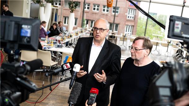 Andreas Bovenschulte (links) und SPD-Landeschef Reinhold Wetjen 