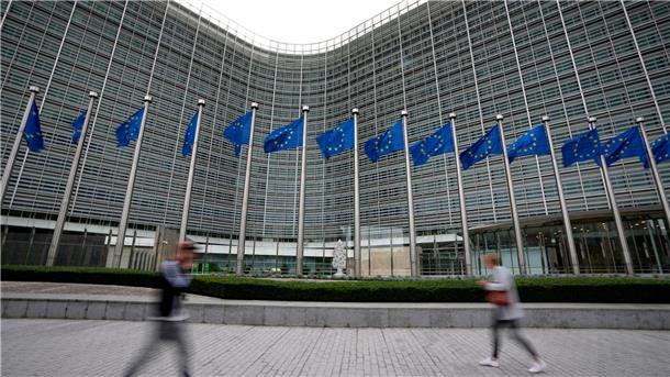 Anfang November hatte die EU-Kommission die Aufnahme von Beitrittsverhandlungen mit der Ukraine empfohlen.