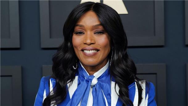 Angela Bassett kommt zum traditionellen Empfang für Oscar-Nominierte.