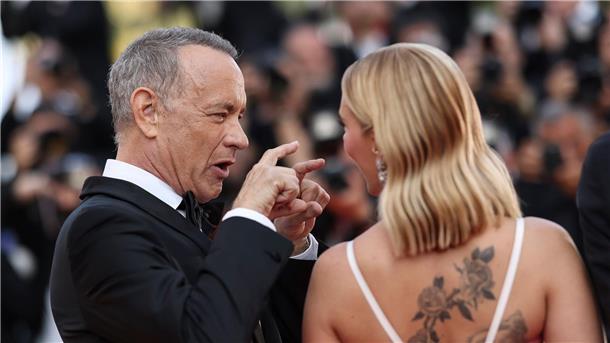 Angeregter Plausch in Cannes: Tom Hanks und Scarlett Johansson.
