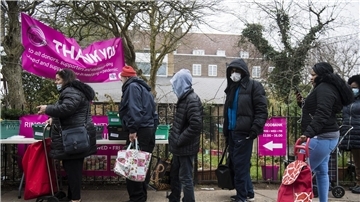 Angesichts steigender Verbraucherpreise und wachsender Armut erleben die Tafeln in Großbritannien nach eigenen Angaben die größte Nachfrage ihrer Geschichte.