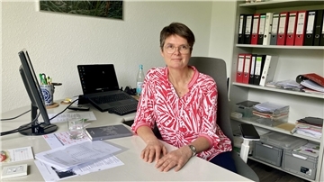 Anke Dittmers koordiniert die Einsätze der Dorfhelferinnen in den Bereichen Bremervörde, Rotenburg und Stade.