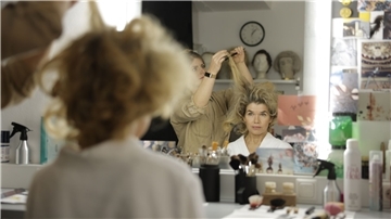 Anke Engelke hat viele Talente - auch eine Mutter zu spielen.