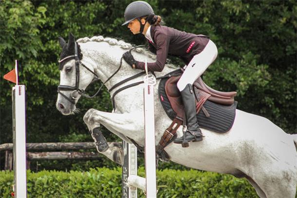 Buschreiter loben perfekte Bedingungen in Rüspel Anna von Helldorff vom Reitverein Zeven gewann mit Marlon eine Vielseitigkeitsprüfung der Klasse A.