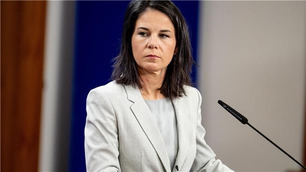 Baerbock als Brückenbauerin im Kriegsgebiet Annalena Baerbock reist am Mittwoch nach Israel.