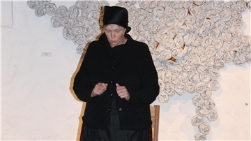 Anne Oltmanns als Butterfrau Mimi.