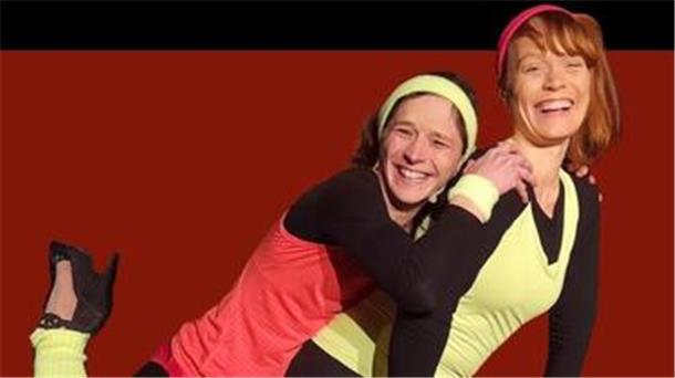 Annett Buchinski und Annika Stöver schlüpfen in die Rollen der sportelnden Freundinnen.