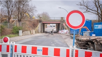 Seit einem Jahr dicht: Ende der Sperrung Schlachthofstraße nicht in Sicht Archivbild der Arbeiten an der Schlachthofstraße – für Radfahrer und Fußgänger ist sie wieder frei.