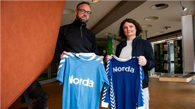 Die Spur des blauen Werder-Trikots: Rätselhafte Details bringen Licht ins Dunkel