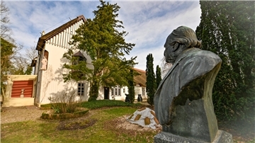 Auch das Hermann-Allmers-Haus in Rechtenfleth wird am Tag des Denkmals in den Fokus gerückt.