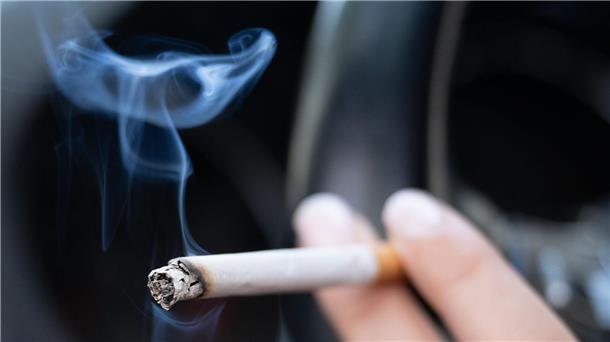 Zwei Drittel der Alltagshandlungen erfolgen per Autopilot Auch eine Sucht wie Rauchen ist letztlich eine Gewohnheit. (Symbolbild)
