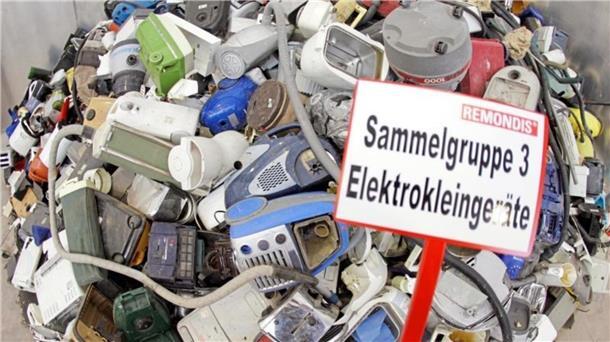 Auch Elektrokleingeräte können beim Schadstoffmobil abgegeben werden.