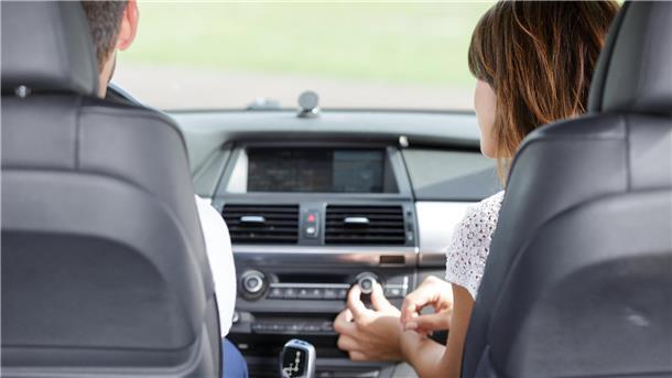 Sail 2025 in Bremerhaven mit NZ-Audio: Hier gibt‘s was auf die Ohren! Auch im Auto NZ-Audio einschalten, einfach über Bluetooth verbinden: Hier gibt es alle Infos zur problemlosen Anreise zur Sail 2025.