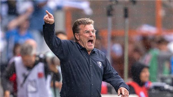 Trainer-Showdown in Nürnberg: Klose kontra Hecking Auch in Bochum spitzt sich die Lage zu: Dieter Hecking bei der Niederlage in Paderborn.