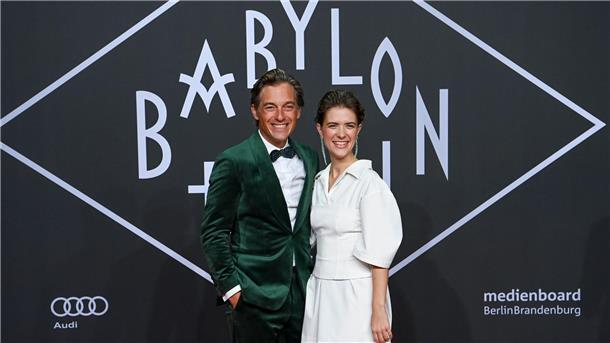 Mehr als 1500 Komparsen für „Babylon Berlin“ gesucht Auch in der fünften Staffel in den Hauptrollen: Volker Bruch und Liv Lisa Fries. (Archivbild)