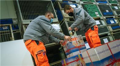 Auch in diesem Jahr wollen die Johanniter Weihnachtspakete an Bedürftige im In- und Ausland verteilen.
