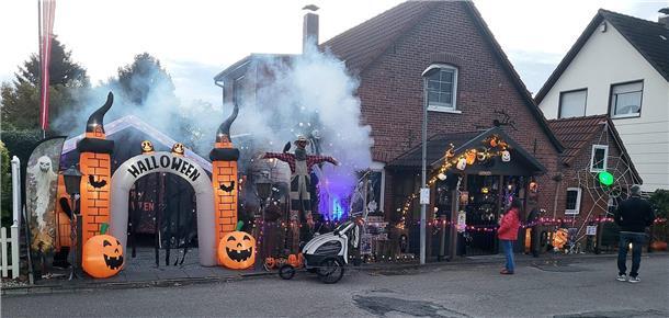 Auch in Nordenham wurde Halloween am Freitag groß gefeiert. In Blexen fand beisp...