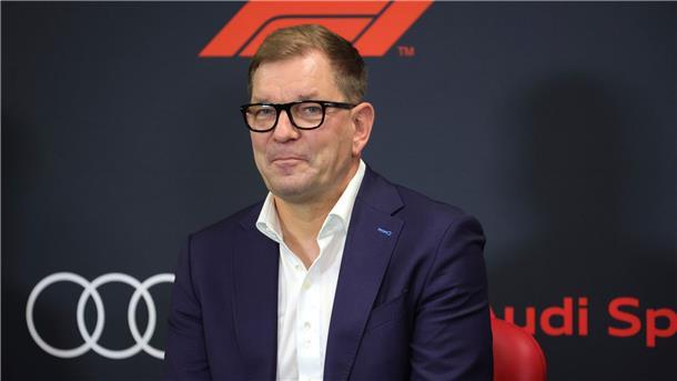 Audi-Chef Markus Duesmann zeigt sich offen für autofreie Tage und Tempolimits.