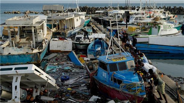 „Beryl“ fegt durch Karibik - und nähert sich Mexiko Auf Barbados hinterließ der Hurrikan bereits Schäden.