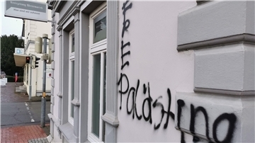 Gebäude mit Graffito