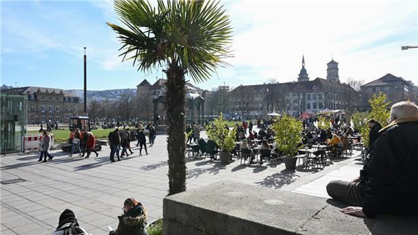 Auf dem Stuttgarter Schlossplatz.