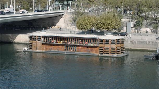 Die Filmstarts der Woche „Auf der Adamant“: Ein besonderes Hausboot in Paris.
