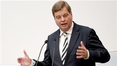 Auf ein Neues: Enak Ferlemann (CDU) setzt auf das nächste Ticket nach Berlin.