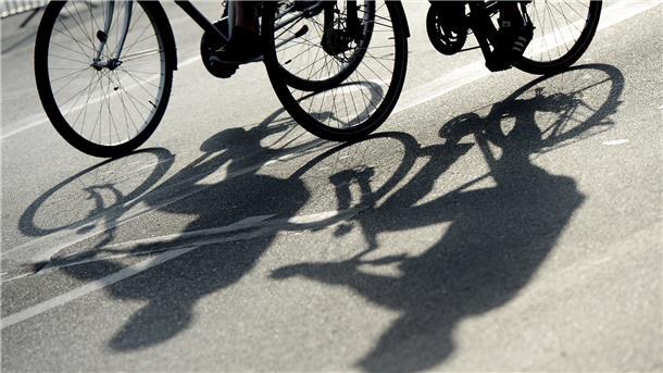 Auf militärischem Flughafen-Asphalt in Nordholz können sich am 6. September ambitionierte Fahrradfahrer mit Ex-Profis messen.