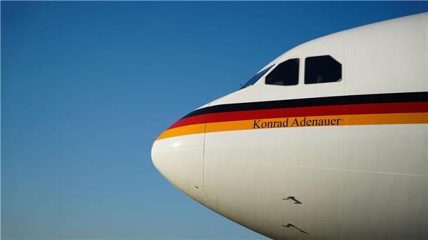 Technische Probleme verzögern Steinmeiers Rückflug Aus dem Cockpit wurde ein Defekt an einem Triebwerk des Airbus A321 gemeldet.