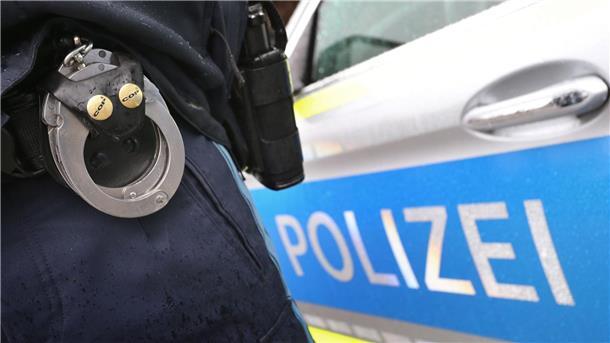Aus einer Luftdruckwaffe sollen vor einem Dortmunder Berufskolleg Schüsse abgegeben worden sein. (Symbolbild) 