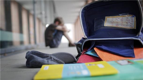 Ausgrenzung ist ein Bestandteil von Mobbing auch an Schulen. Was man dagegen tun kann, erläutern zwei Selsinger Schulsozialpädagogen.