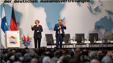 Außenminister Johann Wadephul (CDU) macht beim Wirtschaftstag der Botschafterkonferenz im Auswärtigen Amt Druck für den Abschluss der Freihandelsabkommen mit dem Mercosur-Staatenbund und Indien noch dieses Jahr.