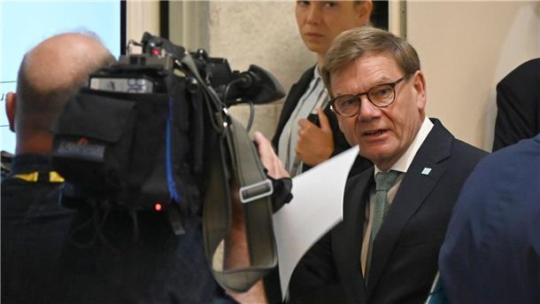 Außenminister Johann Wadephul hält den Kommissionsvorschlag nicht für sinnvoll.