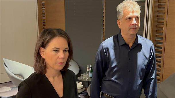Außenministerin Annalena Baerbock trifft in Tel Aviv ihren israelischen Kollegen Eli Cohen.