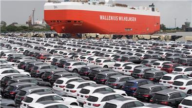 Automatisierung ist nicht nur ein Thema an der Stromkaje. Auch auf dem Autoterminal. Aber nach Ansicht der CDU-Bürgerschaftsfraktion verschläft die BLG die Möglichkeiten autonomer Steuerungssysteme. Und die Flächen könnten ihrer Ansicht nach auch effektiver genutzt werden, um Platz für weitere Unternehmensansiedlungen zu schaffen.