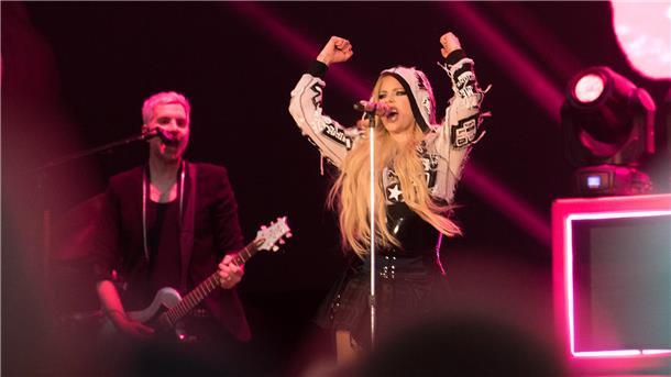 Avril Lavigne sorgte für ordentlich Stimmung.