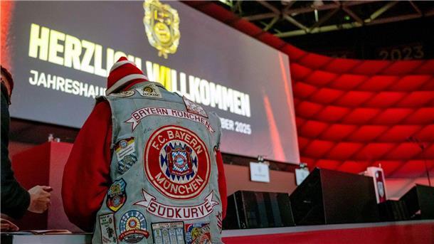 Bilder des Tages Bayern-Mitgliederversammlung: Präsidium vor Neuwahl