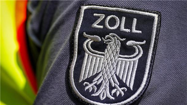 100 Einsatzkräfte kontrollieren Läden und Lokale in Ahlhorn Beamte von Zoll, Polizei, dem Landkreis Oldenburg und der Gemeinde Großenkneten sind im Einsatz (Symbolbild)