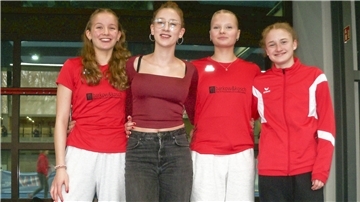 Bei den Hallen-Landesmeisterschaften zeigten die Leichtathletinnen des TSV Bremervörde starke Leistungen: (von links) Rieke Wittch, Friederike Mildner, Stine Wittich und Lahja Diekmann. Es fehlt: Mina Kosch.