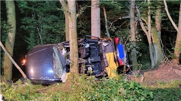 Bei den Insassen des Wagens handelte es sich um zwei Ehepaare. 