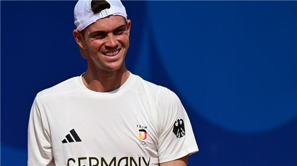 Nach Debatten: Davis-Cup-Team startet optimal in China Bei den Olympischen Spielen in Frankreich war Tennisprofi Maximilian Marterer ebenso für Deutschland im Einsatz wie nun im Davis Cup in China.