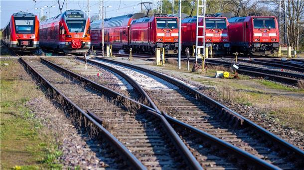 Regierung sieht Bedarf für Schiene bei 88 Milliarden Euro Bei der Deutschen Bahn besteht erheblicher Investitionsbedarf.