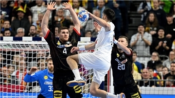 Bei der Handball-EM erspielten Deutschland und Österreich zwar ein Unentschieden, bescherten der ARD aber eine gute Fernsehquote.