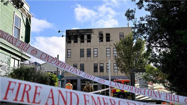 Bei einem Brand in einem Hostel in Neuseelands Hauptstadt Wellington sind mehrere Menschen ums Leben gekommen.