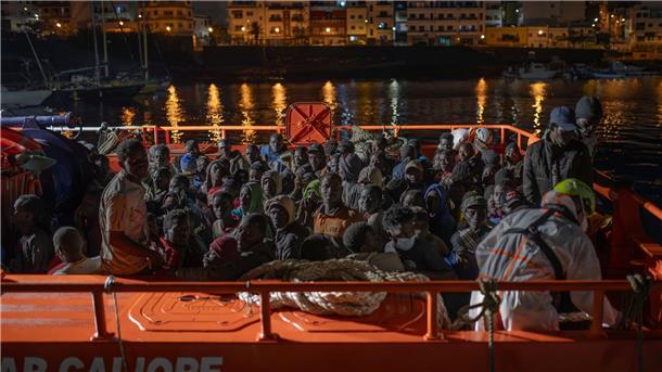 Neun Migranten vor Kanaren ertrunken - 48 Vermisste Bei einem neuen Unglück auf dem Atlantik vor La Restinga kamen mindestens neun Migranten ums Leben.