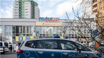 Bei einem Streit zwsichen zwei Männern in diesem Einkaufszentrum in Berlin wurde einer der beiden Männer mit einem Messer lebensgefährlich verletzt.