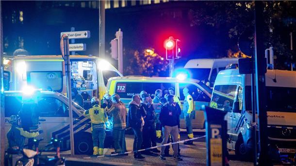 Terror in Brüssel: Minister erklärt wegen Fehlers Rücktritt Bei einem Terroranschlag in Brüssel sind zwei schwedische Fußballfans getötet worden.