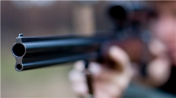 Bei einem Unfall mit einem Jagdgewehr ist in der Ukraine ein sechsjähriges Mädchen getötet worden. (Symbolbild)