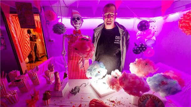 Warum die einen Halloween lieben und die anderen es hassen Bei Halloween-Fan Sven Wagner findet jeder das passende Leichenteil.