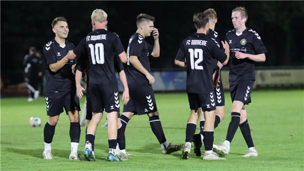 Bei ihrem Pokalspiel in Rüspel wollen die Spieler des FC Nordheide auch möglichst einige Tore bejubeln.